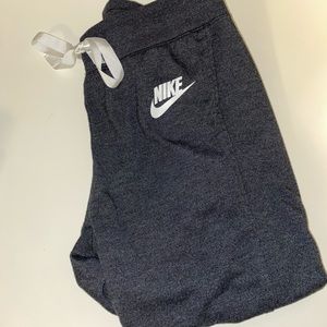 nike cropped joggers - grey - adult small